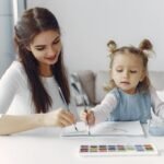 5 Cara Mudah Mengajari Anak Menggambar