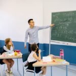 5 Cara Cerdas Memahami Penjelasan dari Guru 